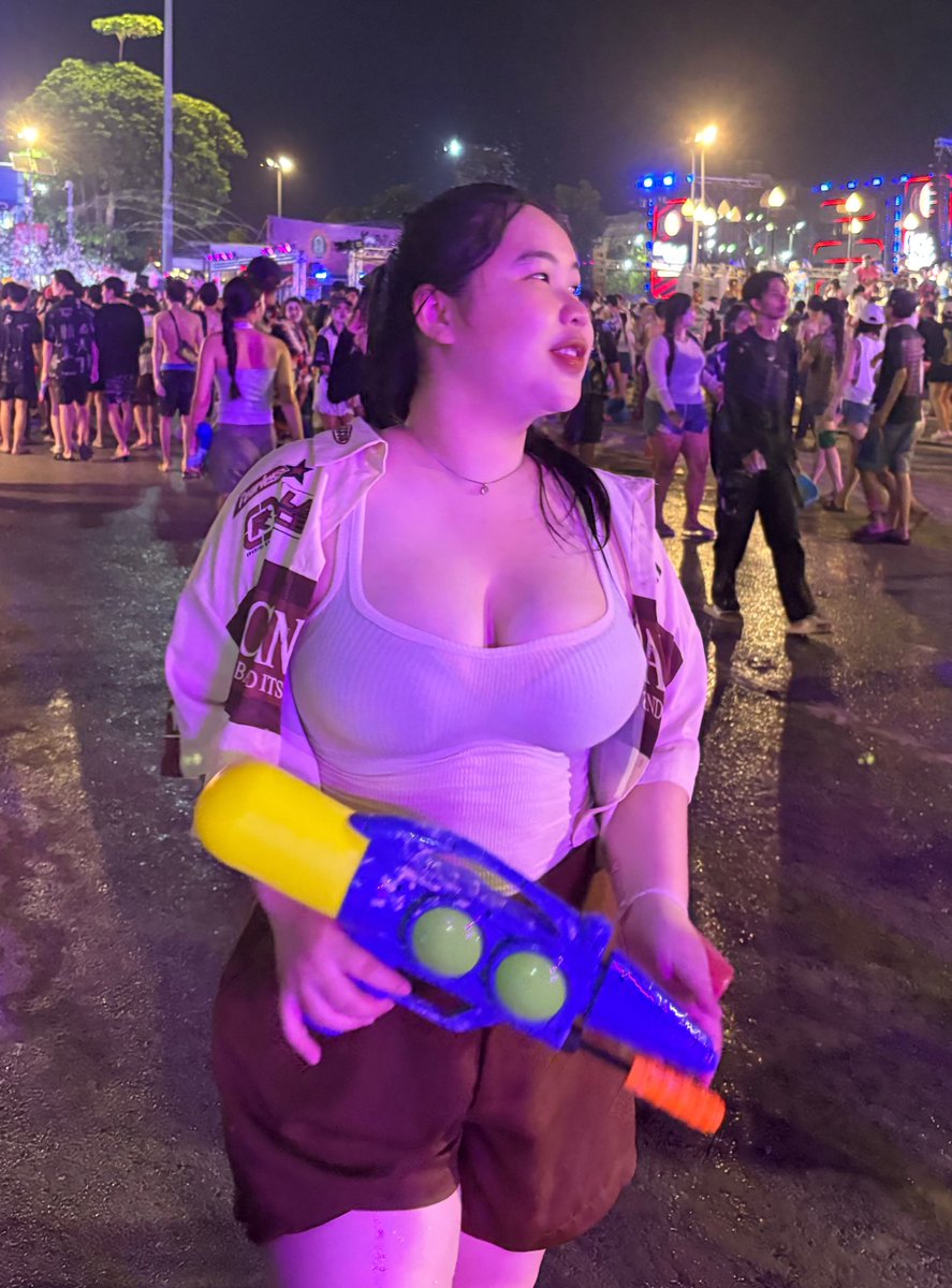 PradainAmonwan's tweet image. เปียกยันไข่🤣 #โคราช #fypシ゚ 
Ig : instagram.com/amonwancmon?ig…