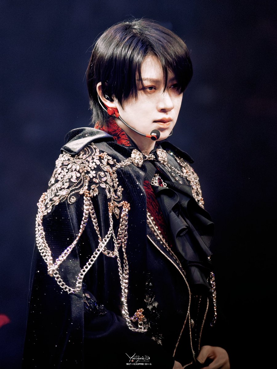 20260403 SJ-CORE D-1
哥哥这么漂亮是犯规的
#희철
#김희철
#HEECHUL
#ヒチョル
#金希澈
#슈퍼주니어 
#SUPERJUNIOR
#SJ 
#SUPERSHOW #SUPERSHOW10
#SS10Encore
#SJ_CORE_D1
