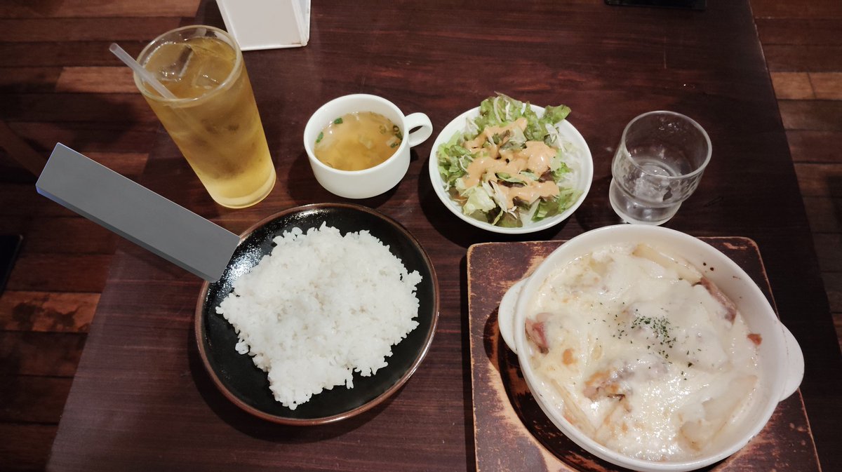 MegaKent🧹🏖🎃🐰 tweet media