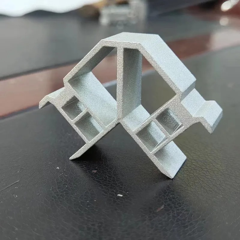 FoshanXuanqing's tweet image. 🔩 L-shape aluminum corner joints improve frame strength and alignment. Made from 6063-T5 aluminum for durable, stable door &amp;amp; window systems.

📩 fsxuanqing@gmail.com

🌐 aluminium-hardware.com

#aluminumhardware #windowhardware #constructiontips