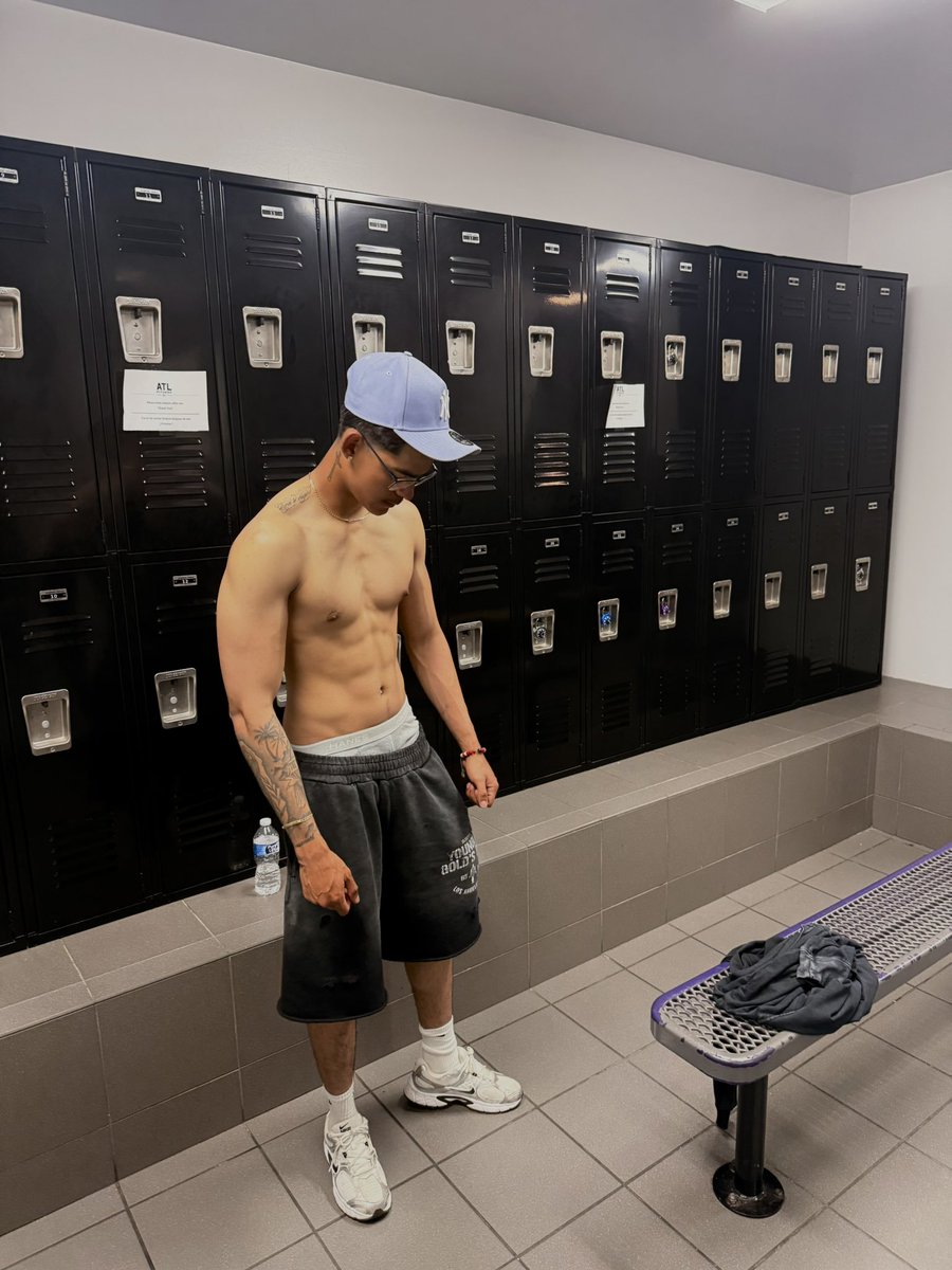 jrrsito's tweet photo. New account :)) #atl #wataa #nsfwtwtًً https://t.co/KQIfRpFPKz