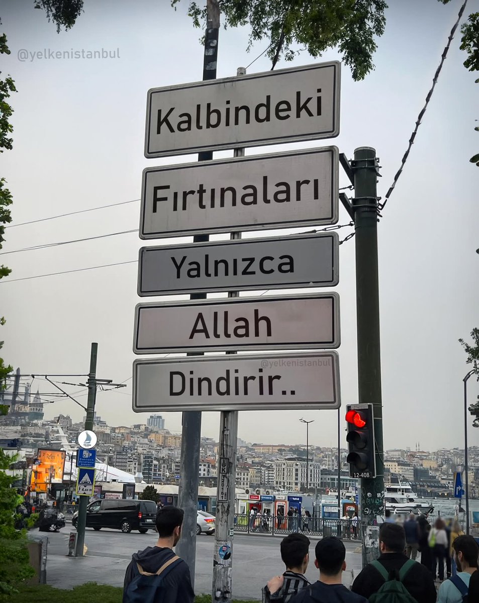 UZİ tweet media
