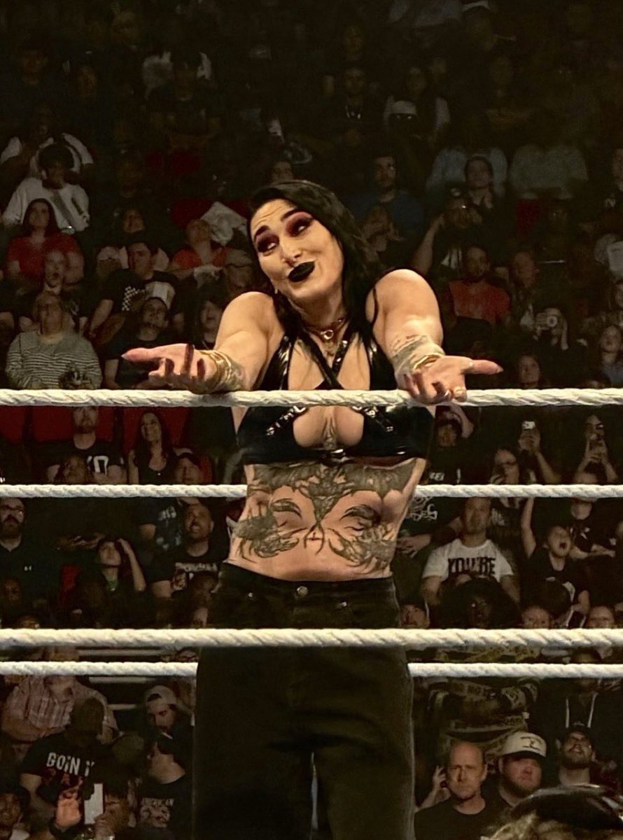 vixenqueen20👁️🗨️Liv&RheaRunthisBitch🤍 tweet media