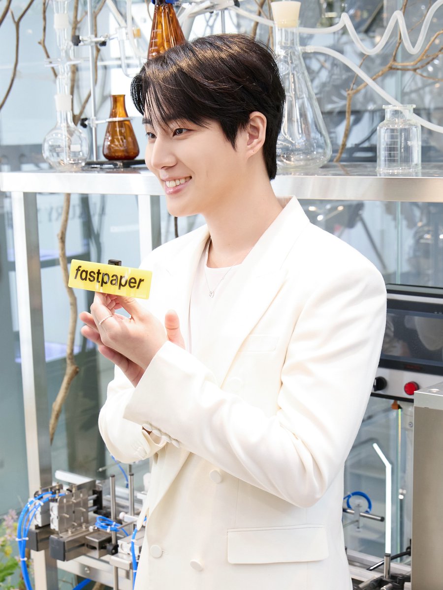 bibiang_official #DAY6 #데이식스 #영케이 #YoungK #비비앙 

✧DAY6 Young K at BiBiANG 성수 플래그십✧

DAY6 Young K와 함께한 성수 플래그십 리뉴얼 오픈 현장

공간 곳곳에 담긴 비비앙의 무드,
성수 플래그십에서 더욱 선명하게 만나보세요🫧

🔗 instagram.com/p/DXIs2B-H36X/
⠀⠀