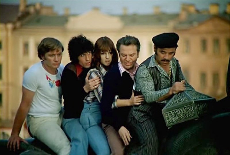 Вера, вызовите мне Новосельцева tweet media