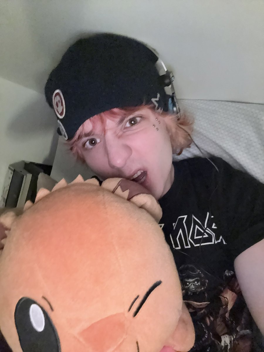 hereward tweet media