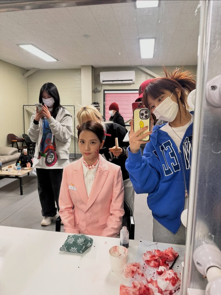 gom 🪐 tweet media