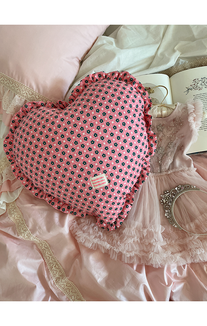 #RT이벤트 #43번째
RT + 좋아요 해주신 1분께
몽비쥬 쁘띠프릴 하트쿠션을 드려요 💗
핀터무드 가득한 하트쿠션 🫶
지금 텐바이텐에서
10% 할인 + 10% 쿠폰까지 🎟️
🔗connect.10x10.co.kr/ff0r16

📌 참여방법
1️⃣ <a href="/your10x10/">텐바이텐</a> 팔로우
2️⃣ RT + 좋아요
📅 기간: 4/15 ~ 4/22
📢 발표: 4/23 (개별 안내)