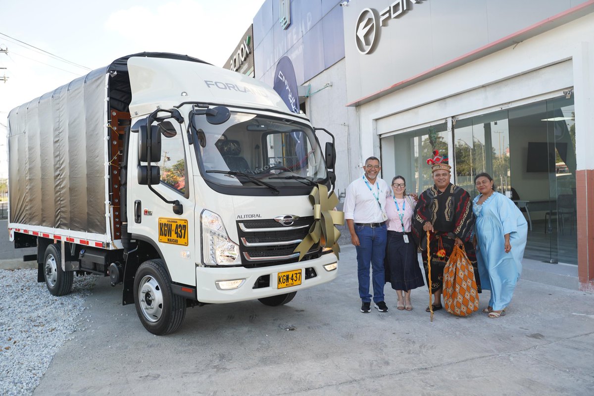 Evas & Adanes tweet media