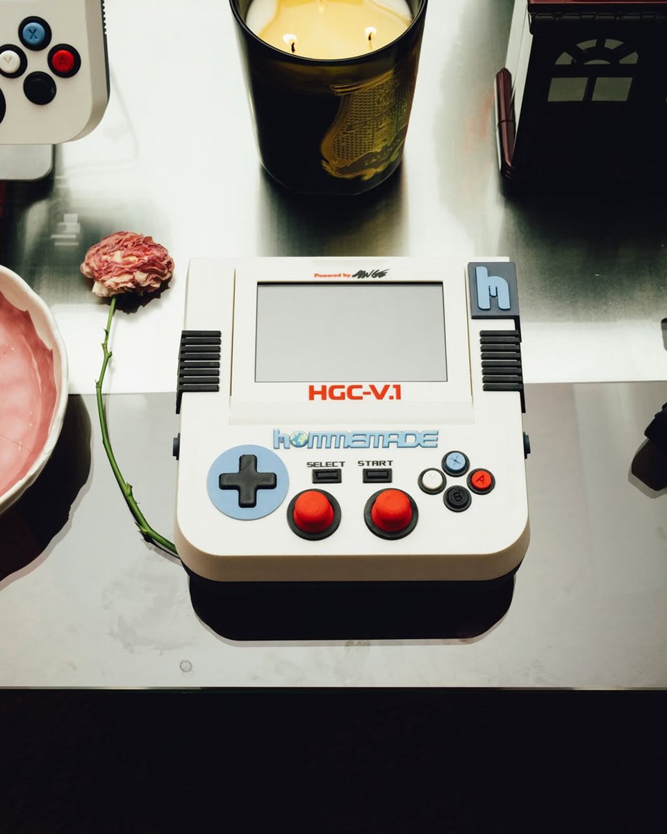 HYPEBEAST tweet media