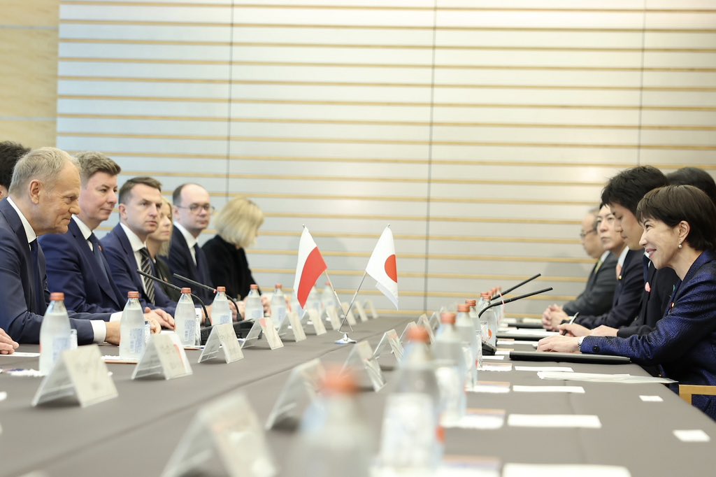 PremierRP's tweet image. 📍#Tokio | Spotkanie delegacji pod przewodnictwem Premierów @DonaldTusk i Sanae Takaichi 🇵🇱🤝🇯🇵.