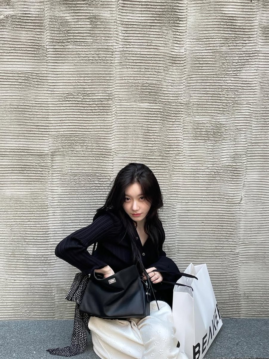 chaeryeong tweet media