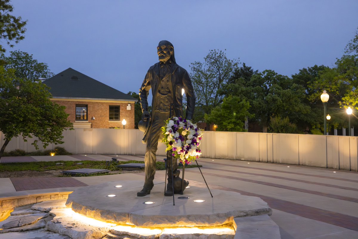 TarletonState's tweet image. Tonight, we honored the Texans who came before us. As we lay the Tarleton State flame to rest, its legacy will live on in our hearts and continue to burn bright.

#TarletonState #BleedPurple