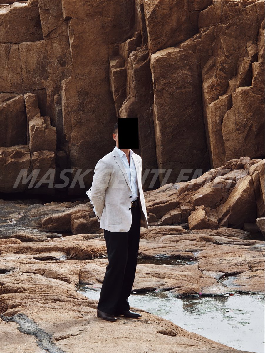 Mask-gentleman tweet media