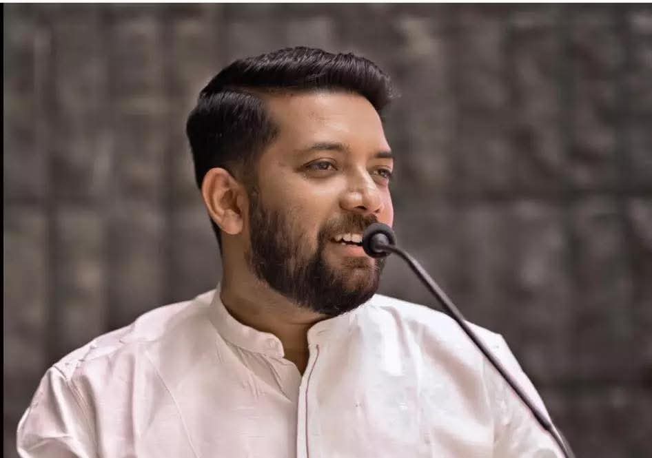 പാലക്കാട് ബിജെപിയെ രണ്ട് തവണ നേരിട്ട് തോൽപിച്ചിട്ടുണ്ട് ഷാഫി പറമ്പിൽ..
അപ്പോഴൊന്നും അയാളുടെ പേരിൽ മുസ്‌ലിം വർഗീയത ആരും ആരോപിച്ചിരുന്നില്ല..

അങ്ങനെ ഒരു പേര് കേൾക്കാൻ അയാൾ സിപിഎമ്മിനെ തോൽപ്പിക്കേണ്ടി വന്നു...!!