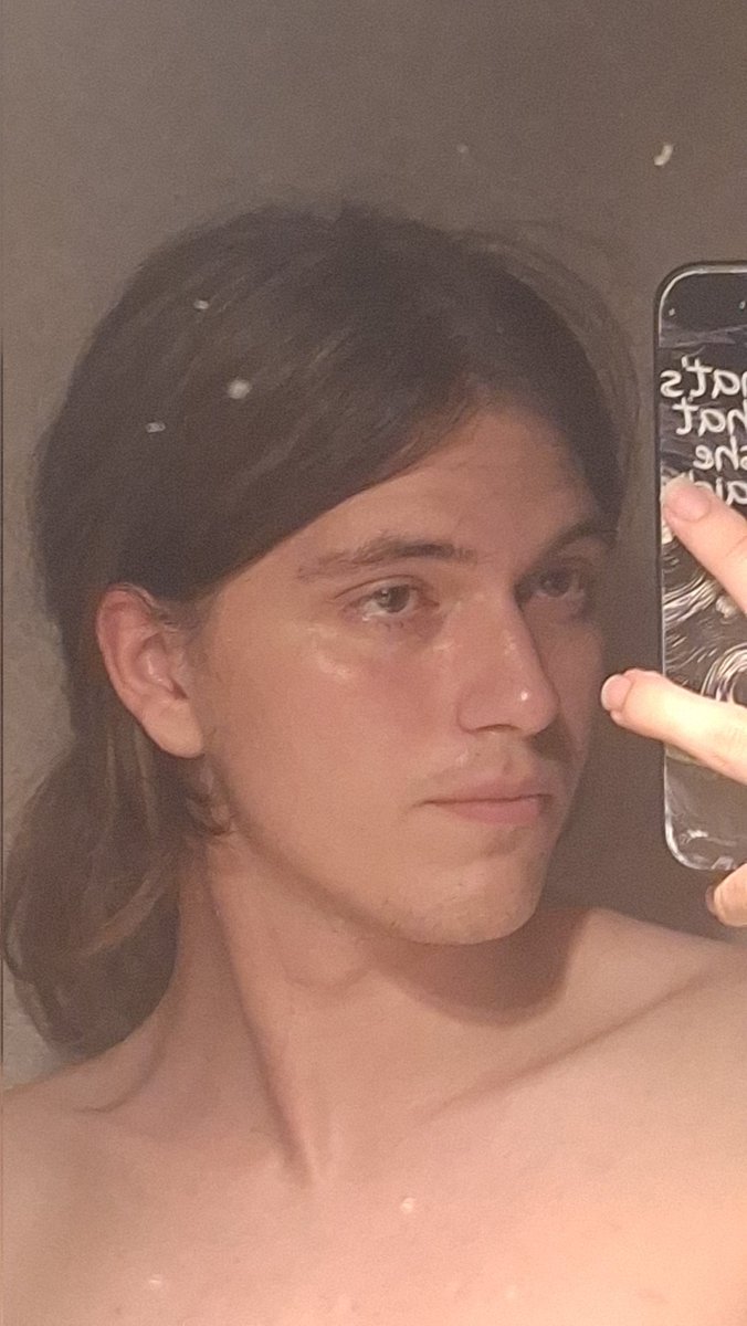 Healys🏳️⚧️ tweet media