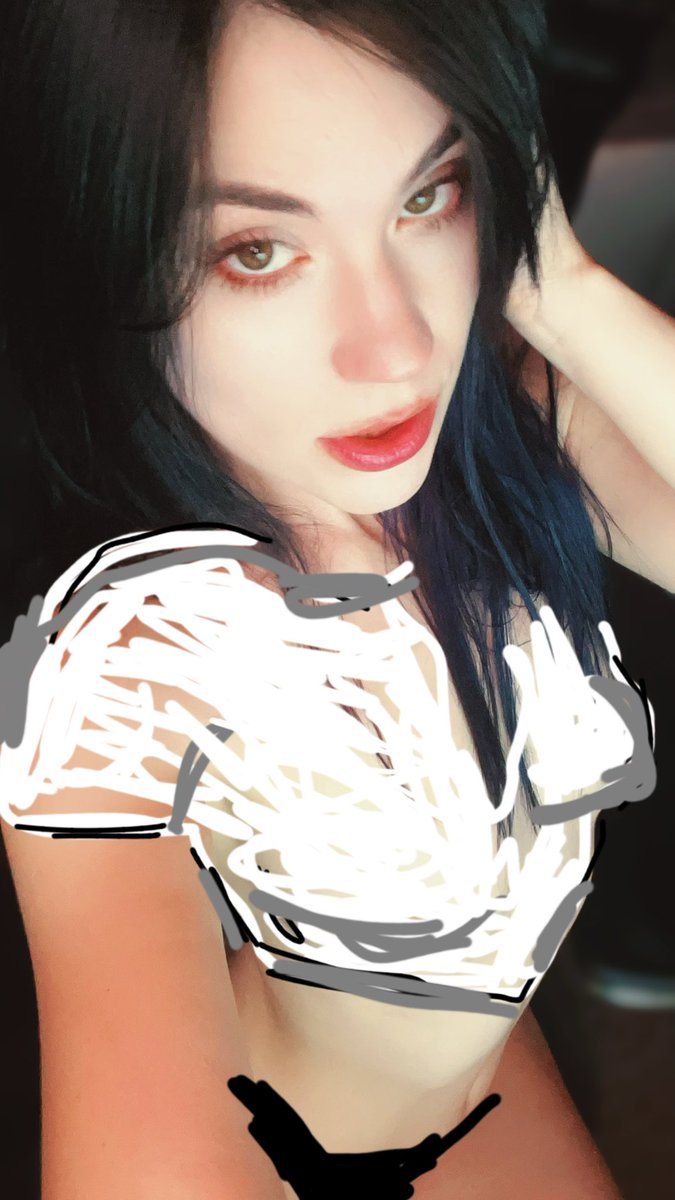 LittleLune🌙 tweet media