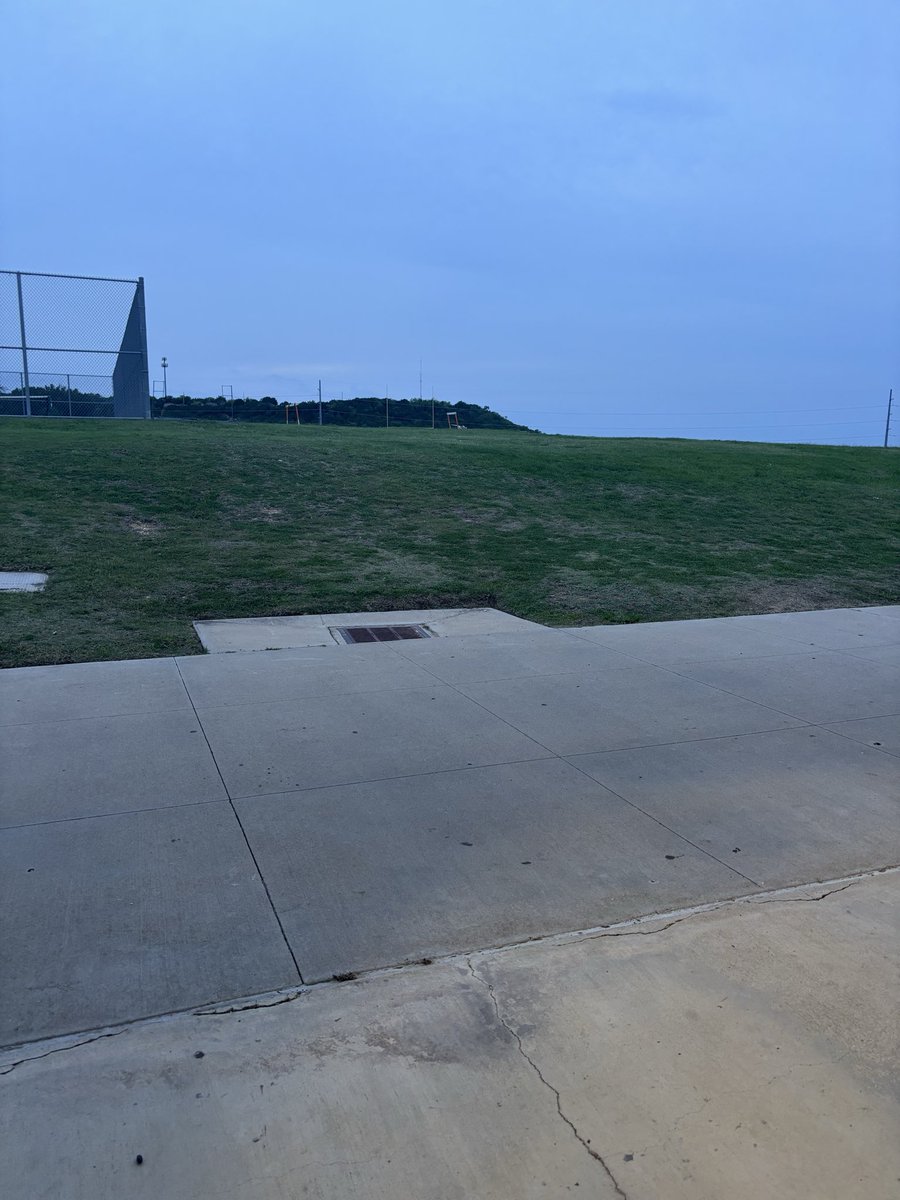 Jaydn1357559's tweet image. Back at it. Got some field work in along with some basketball skill work.#nodaysoff #grind @UC_Exposure @MaybinTexanLive @HenryFordHawks @CoachJRHunter @CoachMattM4 @JosephCooper32 @Coach__CJ @Coach_Tucek @CoachPatt_UMHB @Jacob_C_Owen