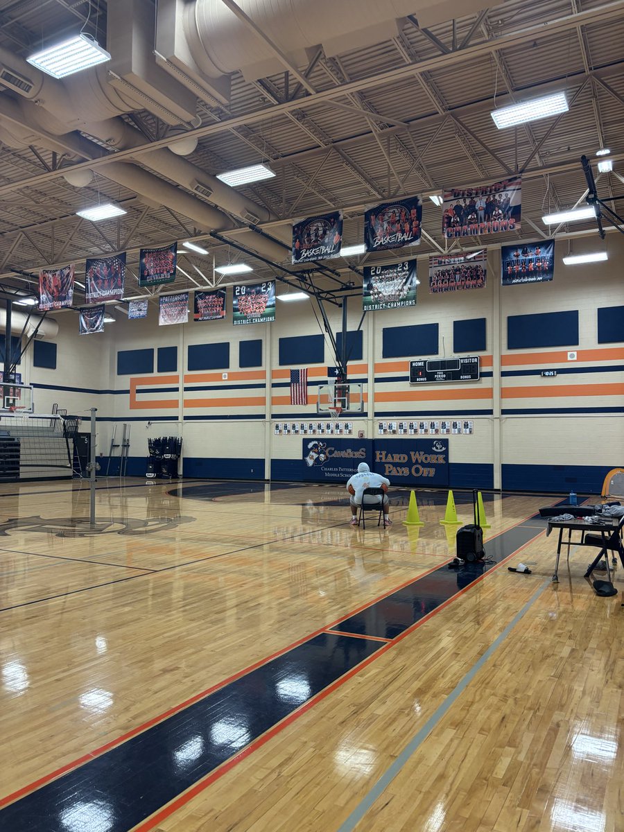 Jaydn1357559's tweet image. Back at it. Got some field work in along with some basketball skill work.#nodaysoff #grind @UC_Exposure @MaybinTexanLive @HenryFordHawks @CoachJRHunter @CoachMattM4 @JosephCooper32 @Coach__CJ @Coach_Tucek @CoachPatt_UMHB @Jacob_C_Owen