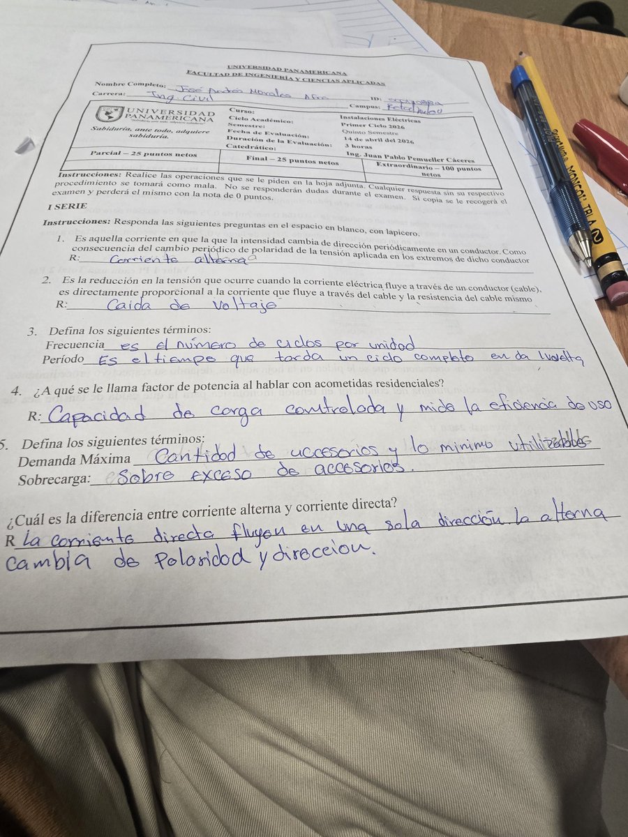 AndresMorJose's tweet photo. Ni porque me pasen adelante. Dejo de darle copia a mis colegas!! https://t.co/9ye6Yde39D