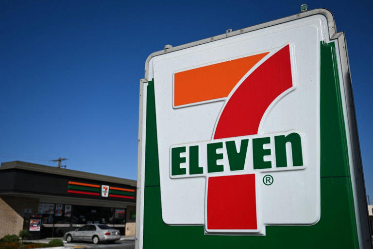 DTPORGE's tweet image. 7-Eleven says it's closing 645 US stores in the next year: msn.com/en-us/money/co…