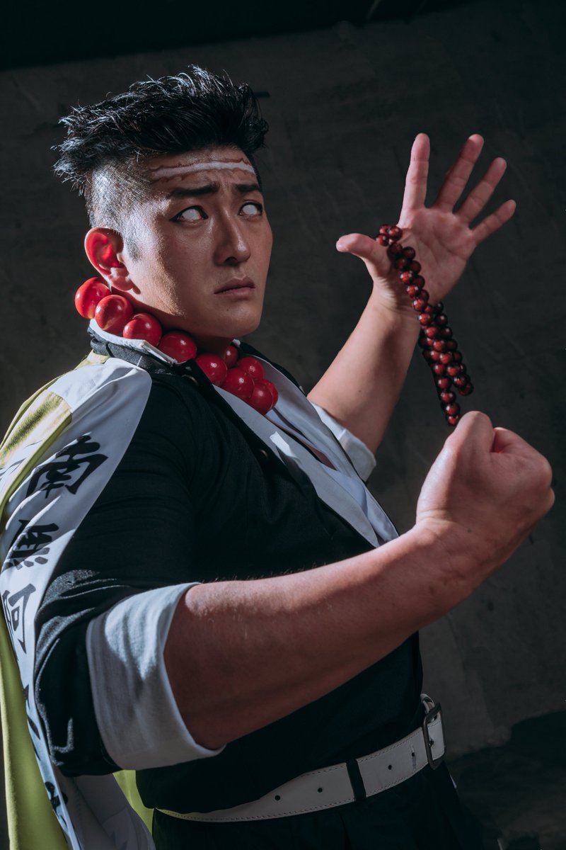 トール tweet media