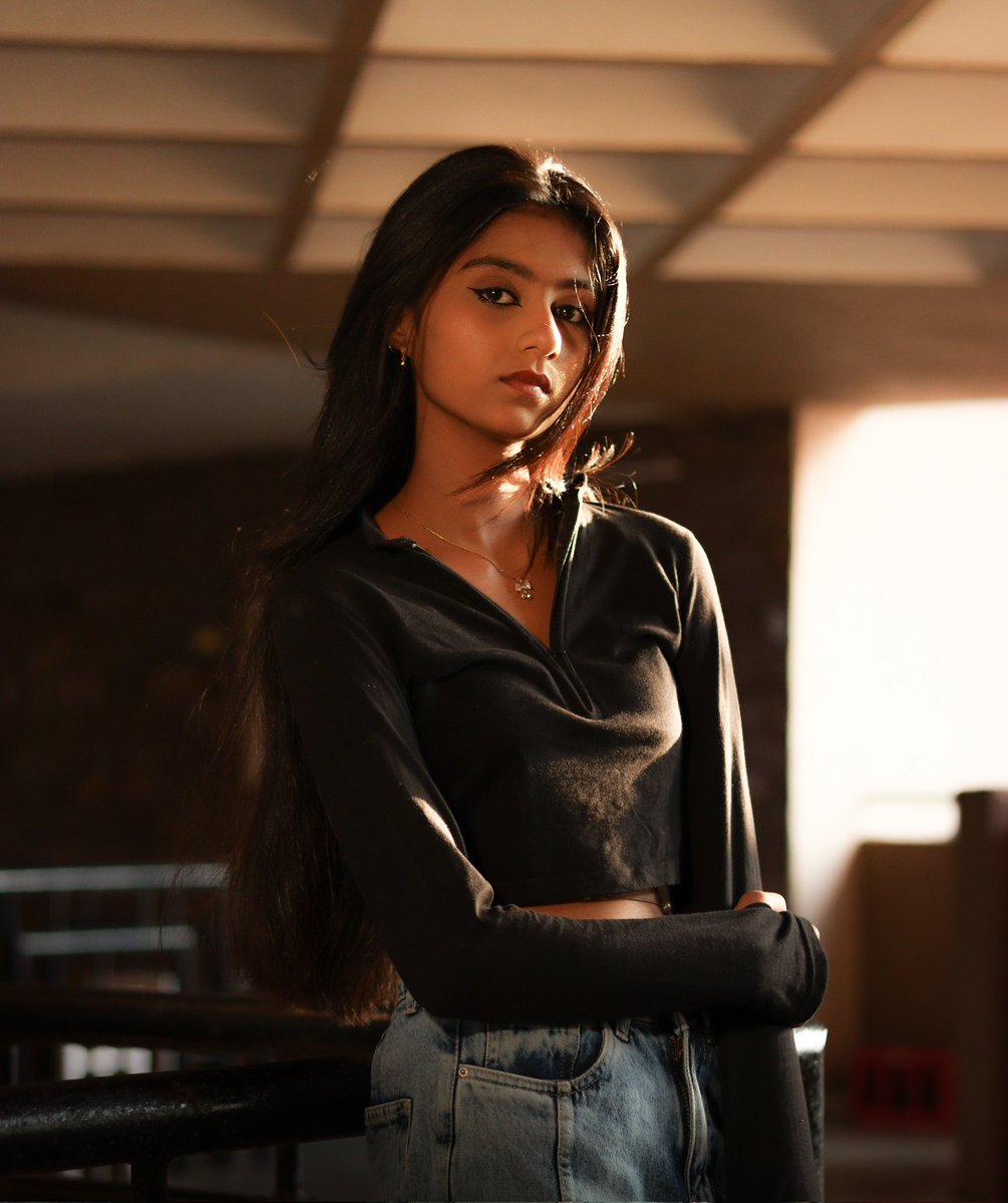PortraitureByP's tweet image. Model: @Jannat_Ansari
.
.
#portrait #backlit
