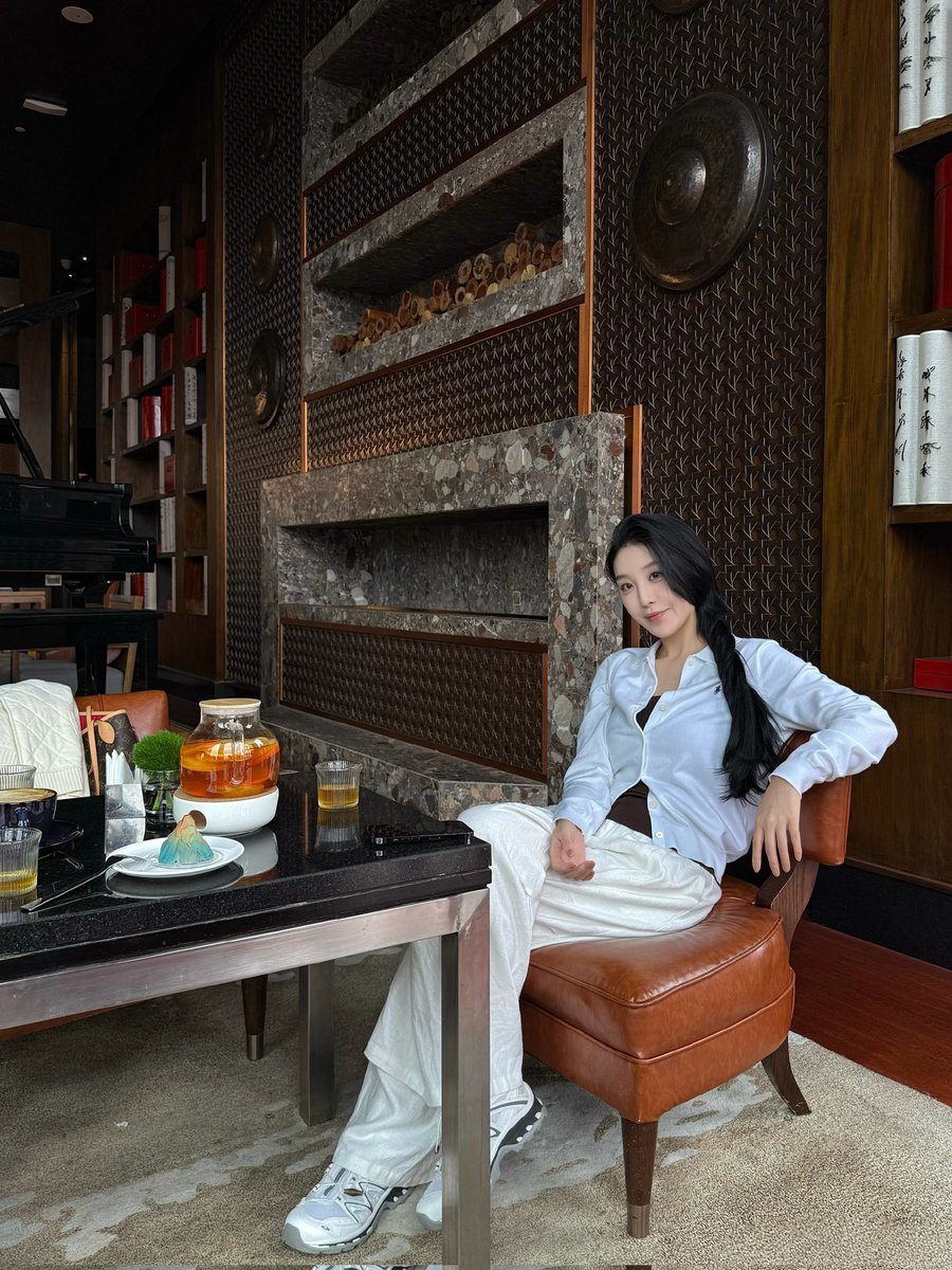 丽江洛洛 tweet media