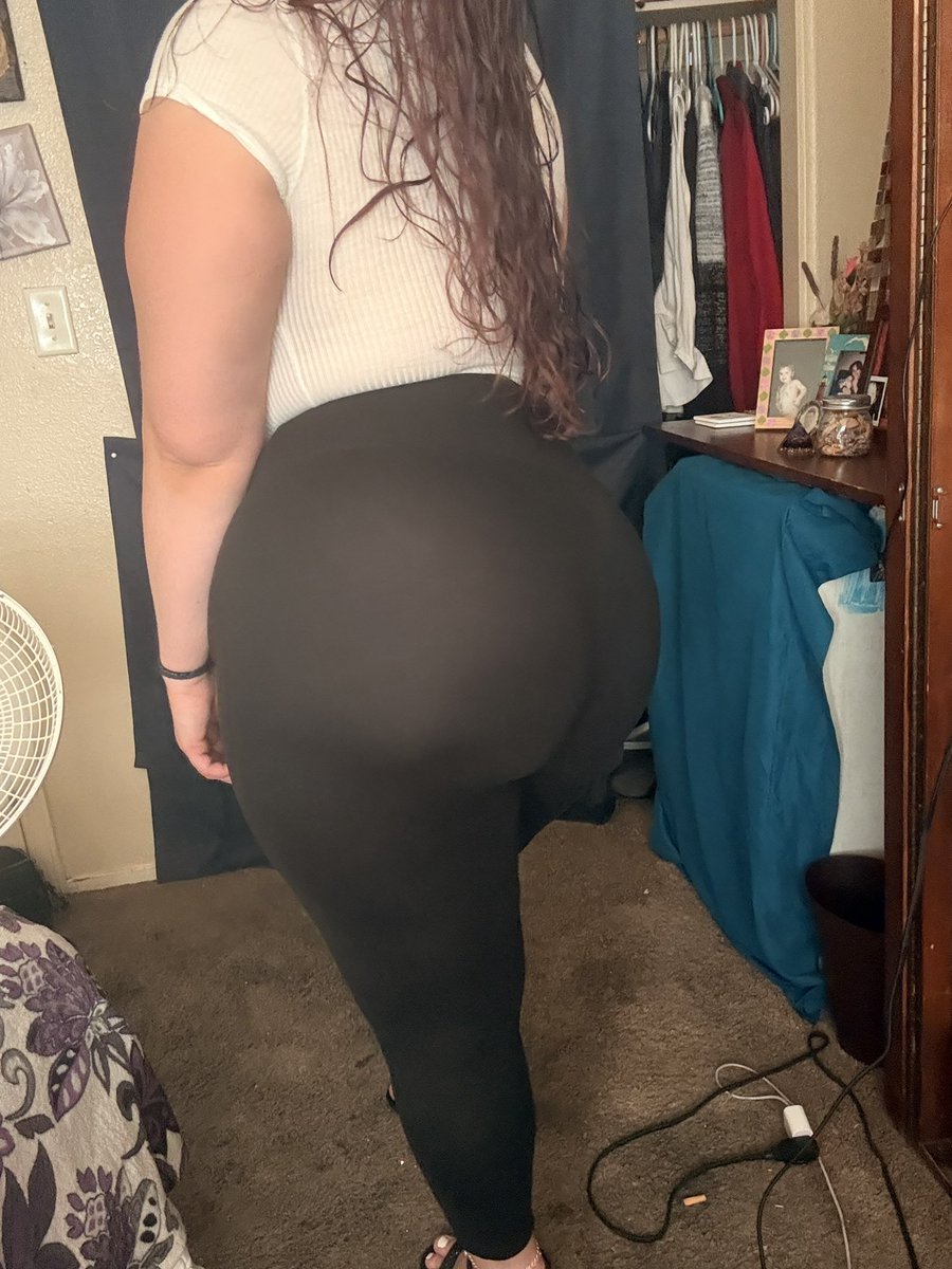 Racheeweehnybee's tweet image. Booty Appreciation Post 🍑🎂🍑
#fyp #explore