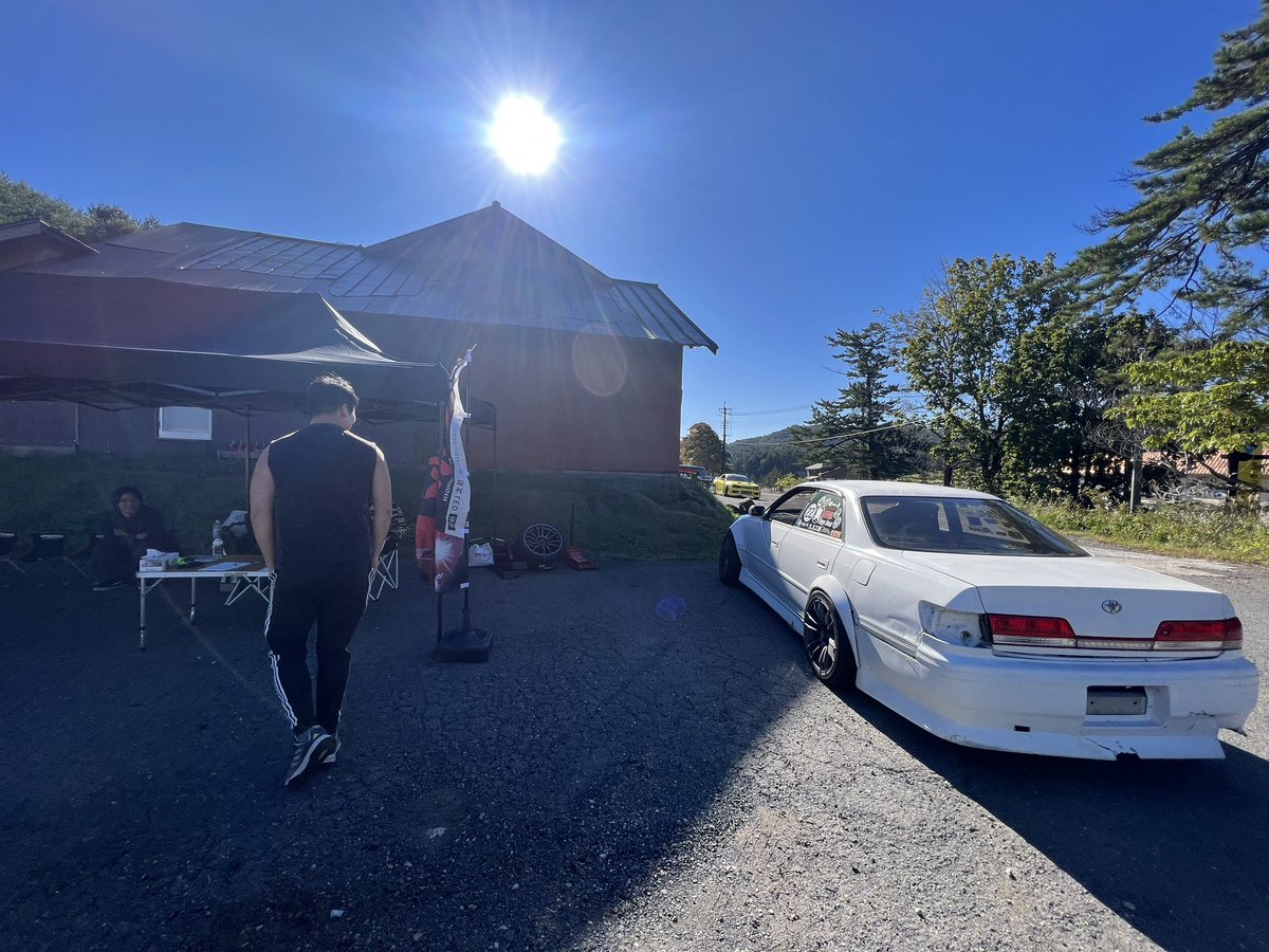 今週末の大佐
今回もキッチンカー来て頂けます！

お昼は是非ご利用下さい🤲
当日のメニュー
↓
カレー🍛600円
(大盛➕150円)
ひと口ドーナツ100円
さつま芋のコロッケ100円
カラアゲ400円
ポテト🍟300円
お茶、ジュースなど100円

当日晴れ予報なので
ワイワイ走りましょう🚗