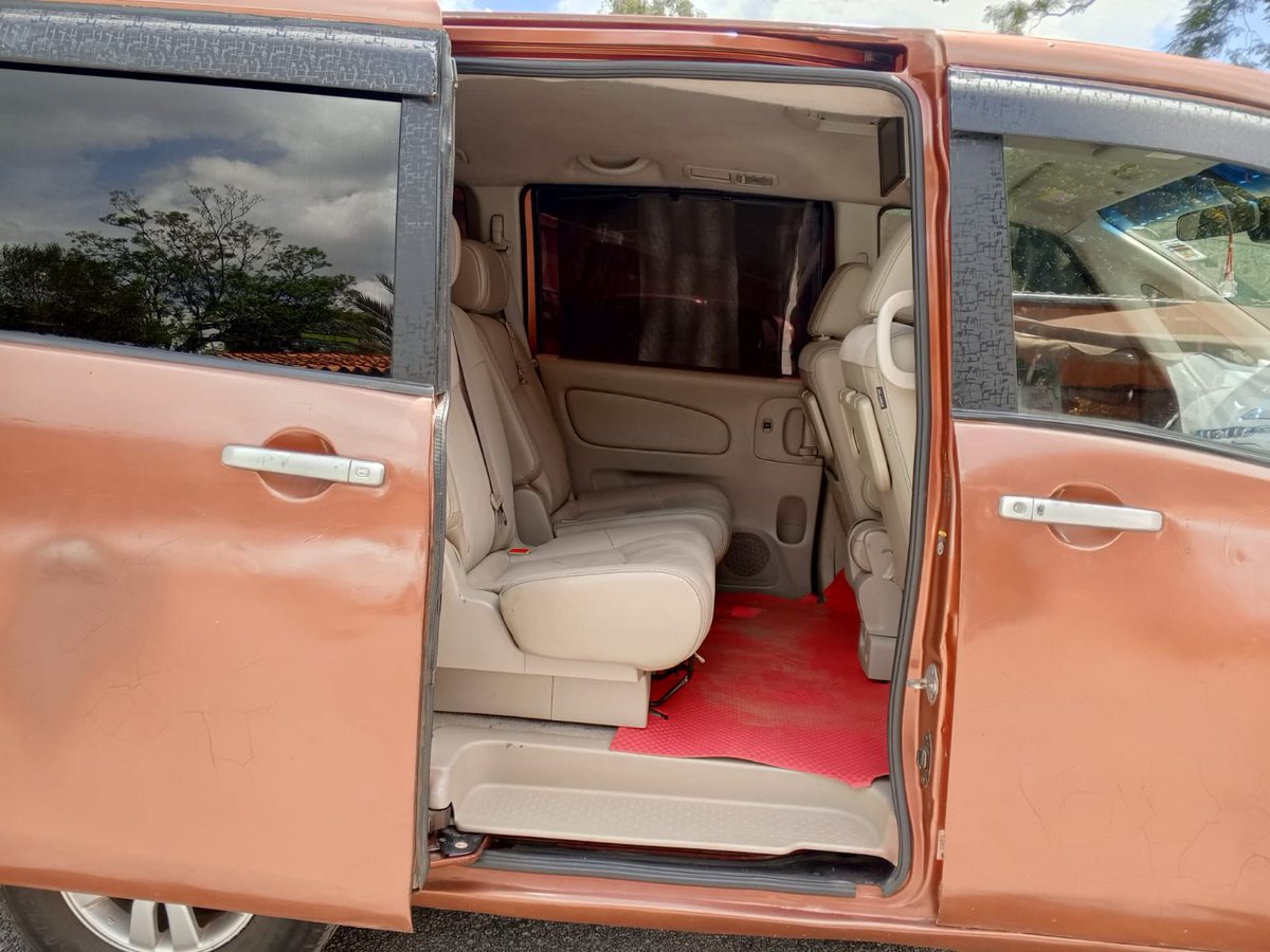 DerrickUdu55582's tweet image. Nissan serena 
Automatic 
2000cc
700,000ksh
0799561061