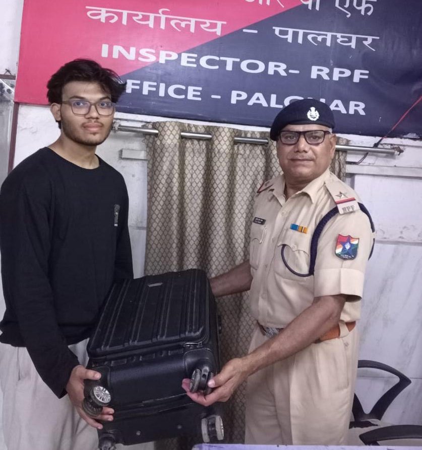 मुकेश त्रिपाठी- Mukesh Tripathi/✍️ tweet media