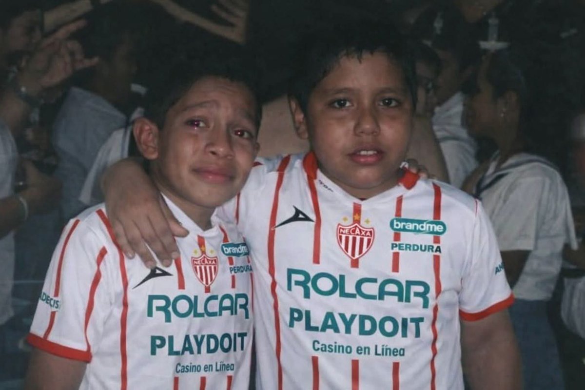 reactorpollito's tweet photo. Te pasas de errrr @ClubNecaxa https://t.co/zSVgIFFO4k