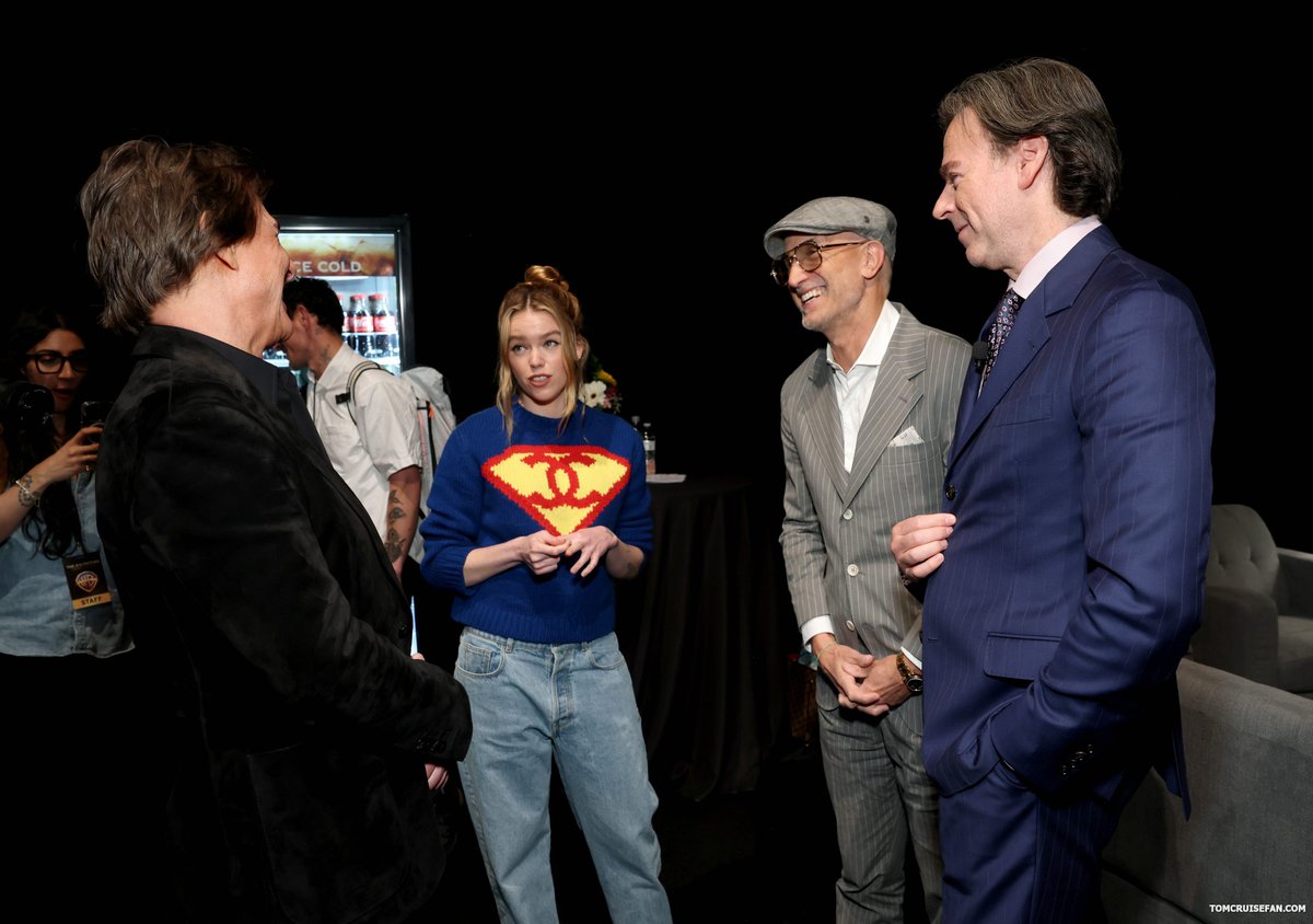TomCruiseFanCom's tweet image. Tom Cruise, Milly Alcock, Alejandro G. Iñarritu, Jason Momoa, Maha Dakhil, Joel Lubin and J.J. Abrams at CinemaCon - Warner Bros Presentation of Digger

107 HQs tomcruisefan.com/gallery/thumbn…

#tomcruise #digger #cinemacon