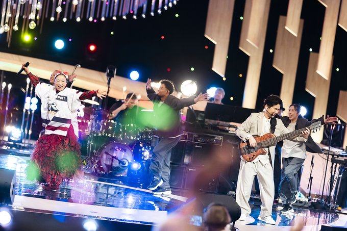 dcte_staff's tweet photo. 本日5月31日 (日) のMEDIA情報

NHK
「SONGS 700回スペシャル DREAMS COME TRUE」
完全版放送！！

今年3月に「SONGS」の放送700回を記念して
放送されたDREAMS COME TRUEのスペシャルライヴ。
「SONGS」の放送ではオンエアできなかった楽曲を
加えた＜完全版＞を放送！！
https://t.co/lFHXE5ldbg

#NHK #SONGS #大泉洋 #DREAMS_COME_TRUE
#ドリカム #THE_BLACK_ALBUM