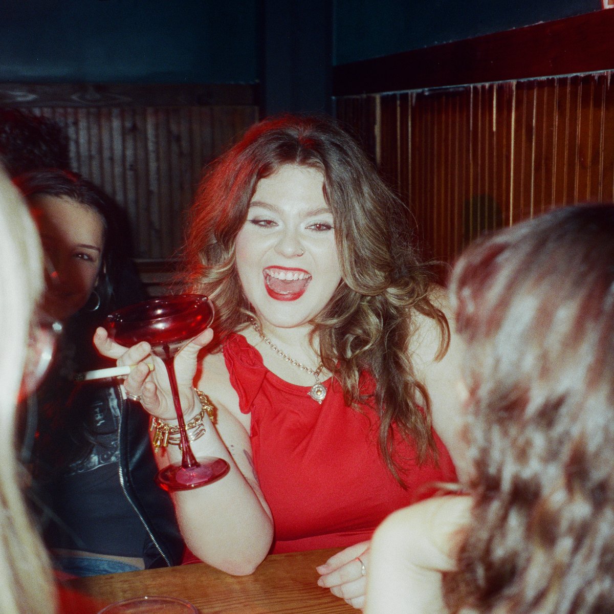 leanna 🪩 tweet media