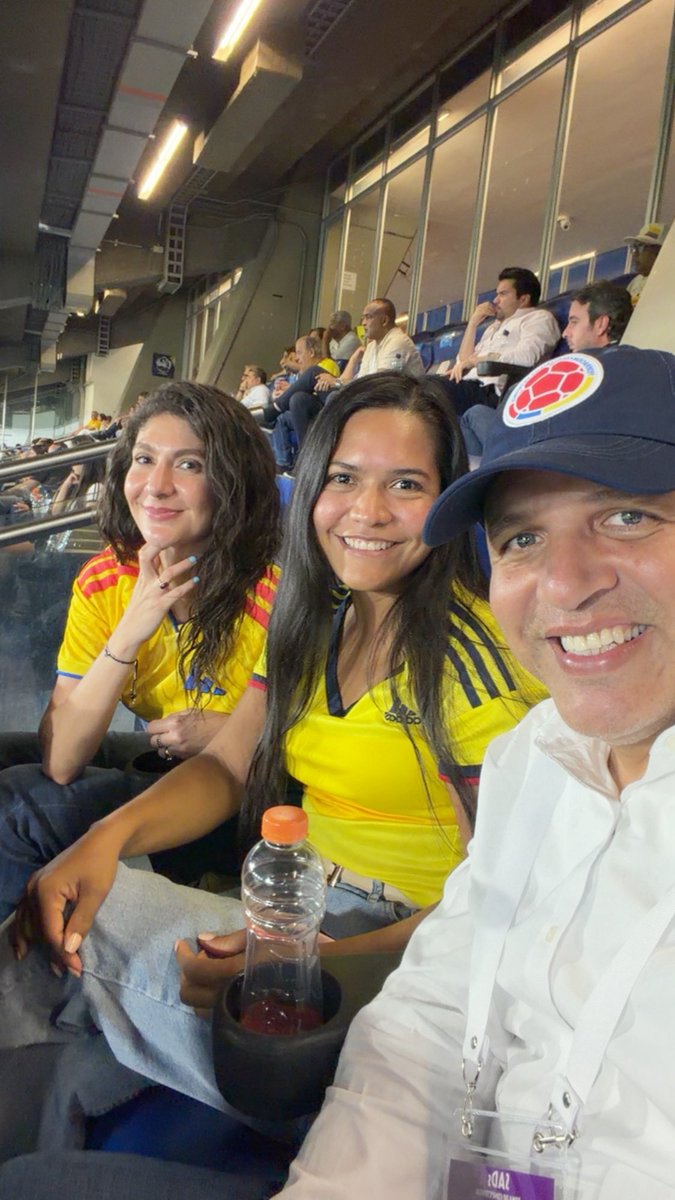 juanitacatano's tweet image. ¡ Felicitaciones mujeres! @FCFSeleccionCol @fcfcolfemenina 🇨🇴 ⚽️ #Cali #LaSeleFemenina #Colombia