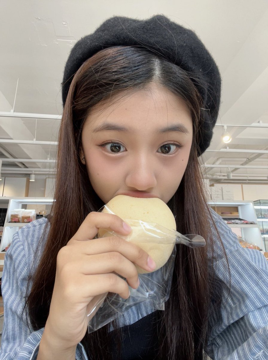 Monet Cheris tweet media