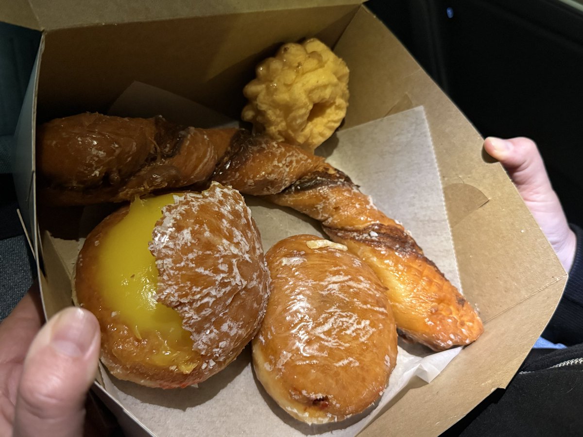 Hear in LA tweet media