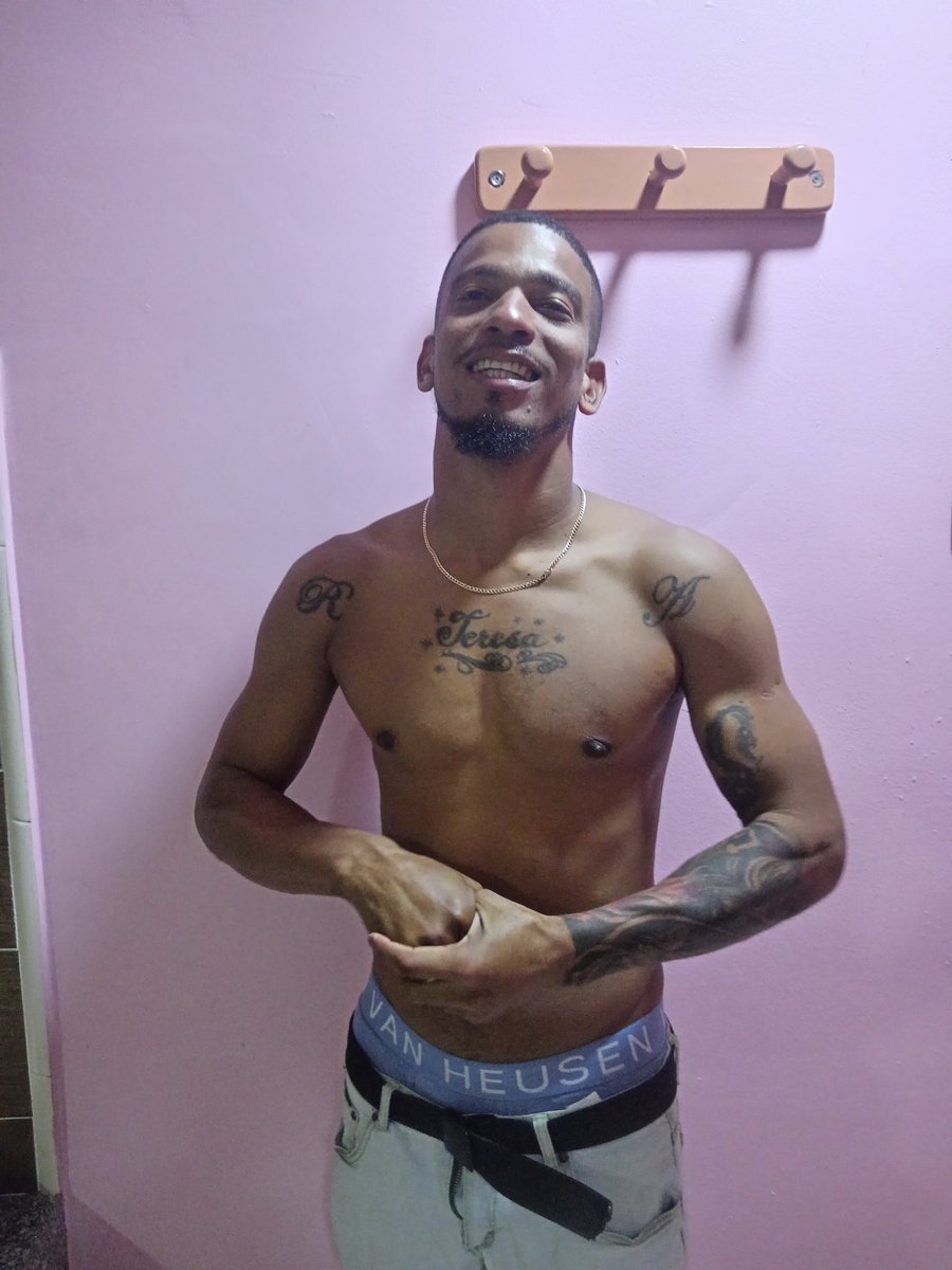 laadiccion 🇵🇦 tweet media