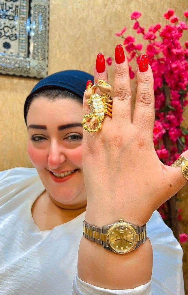 jenny2co's tweet photo. Be careful with your hand let’s deal with the real gold https://t.co/97Wu4N4P31