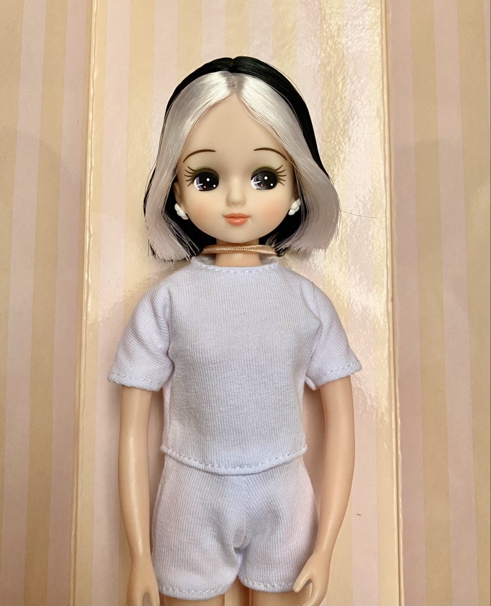 ともり tweet media