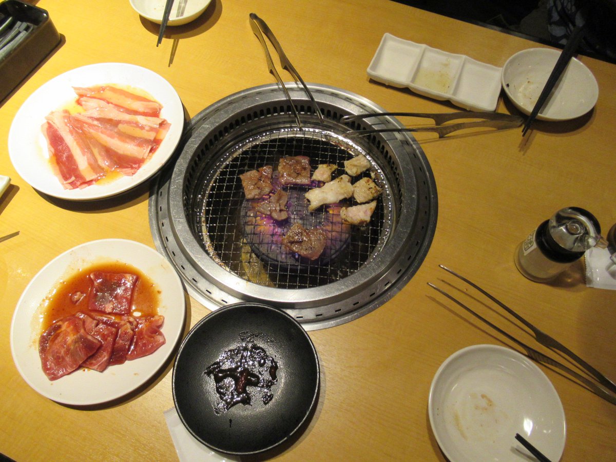 ysp_yokohamam's tweet image. オーストラリアやってきた 少年ティアリン
昨年アジア・タレント・カップで１勝しています
明日からのSUGOテスト
ジャパニーズ焼肉パワーで頑張れ❗️
#全日本ロードレース選手権 #SUGO #GP3 #ティアリン #K１レーシング #バトルファクトリー #YSP横浜南 #NSF250R