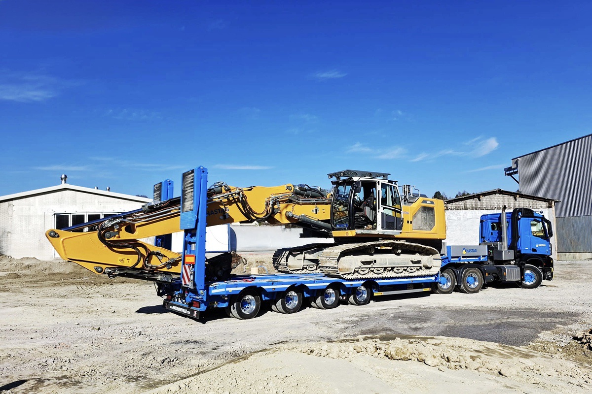 BouwmachineWeb.com tweet media