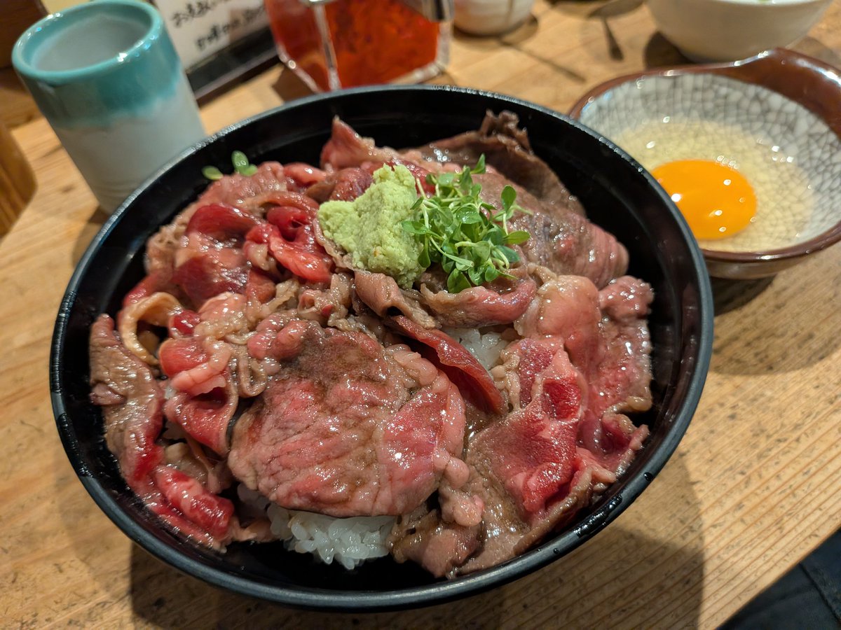もんたろ tweet media
