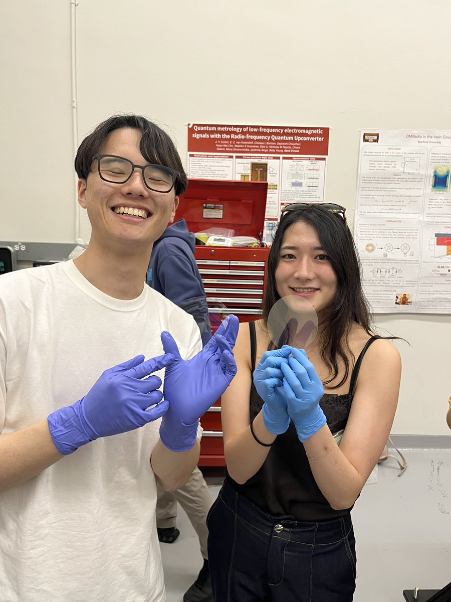 SinghJyotirmai's tweet photo. Super fun having @miyuselene @hynwprk and friends visit the lab today! 

Here they are holding some real high purity sapphire wafers. The typical blue in jewelry comes from titanium impurities which you just can’t use in quantum stuff. Hence what we have is plain and transparent https://t.co/9o7QNvPkvd