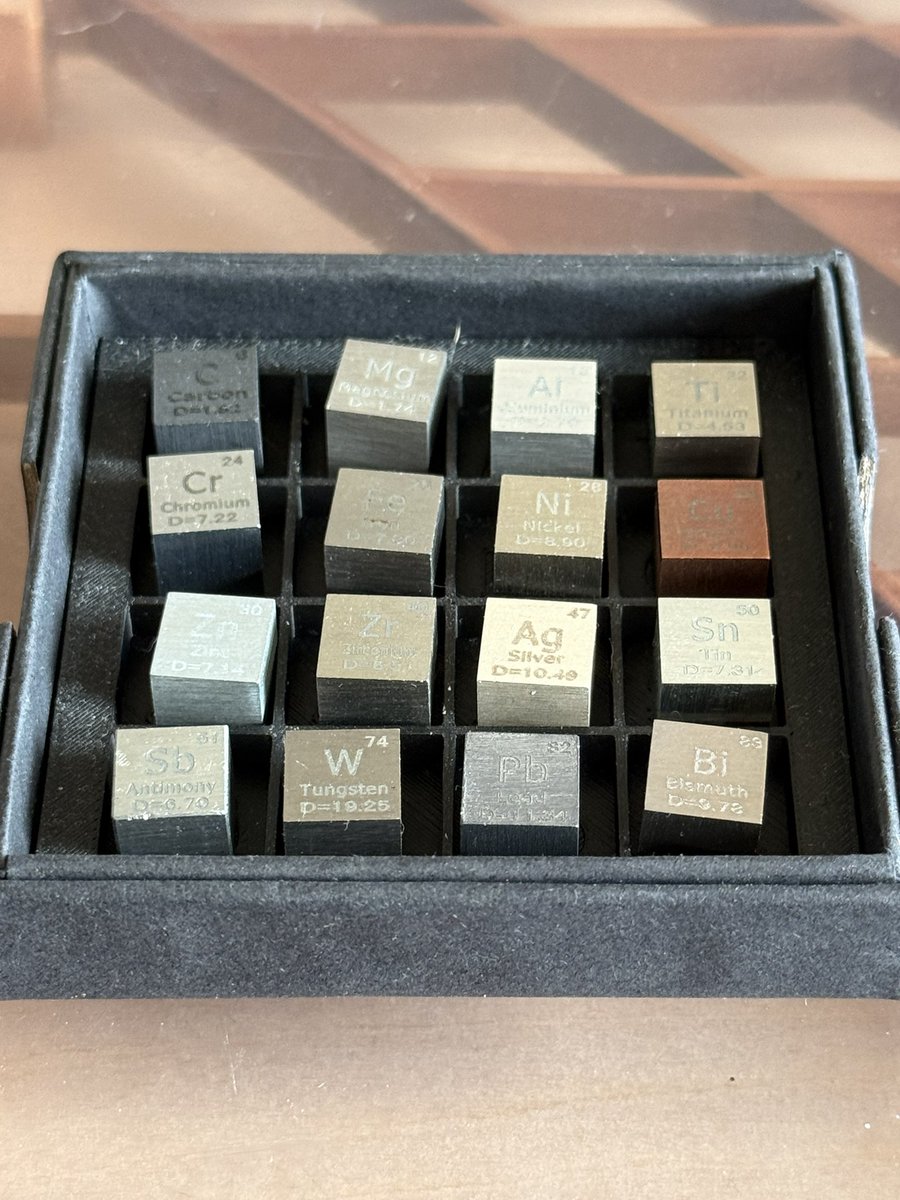 スガダイロー tweet media