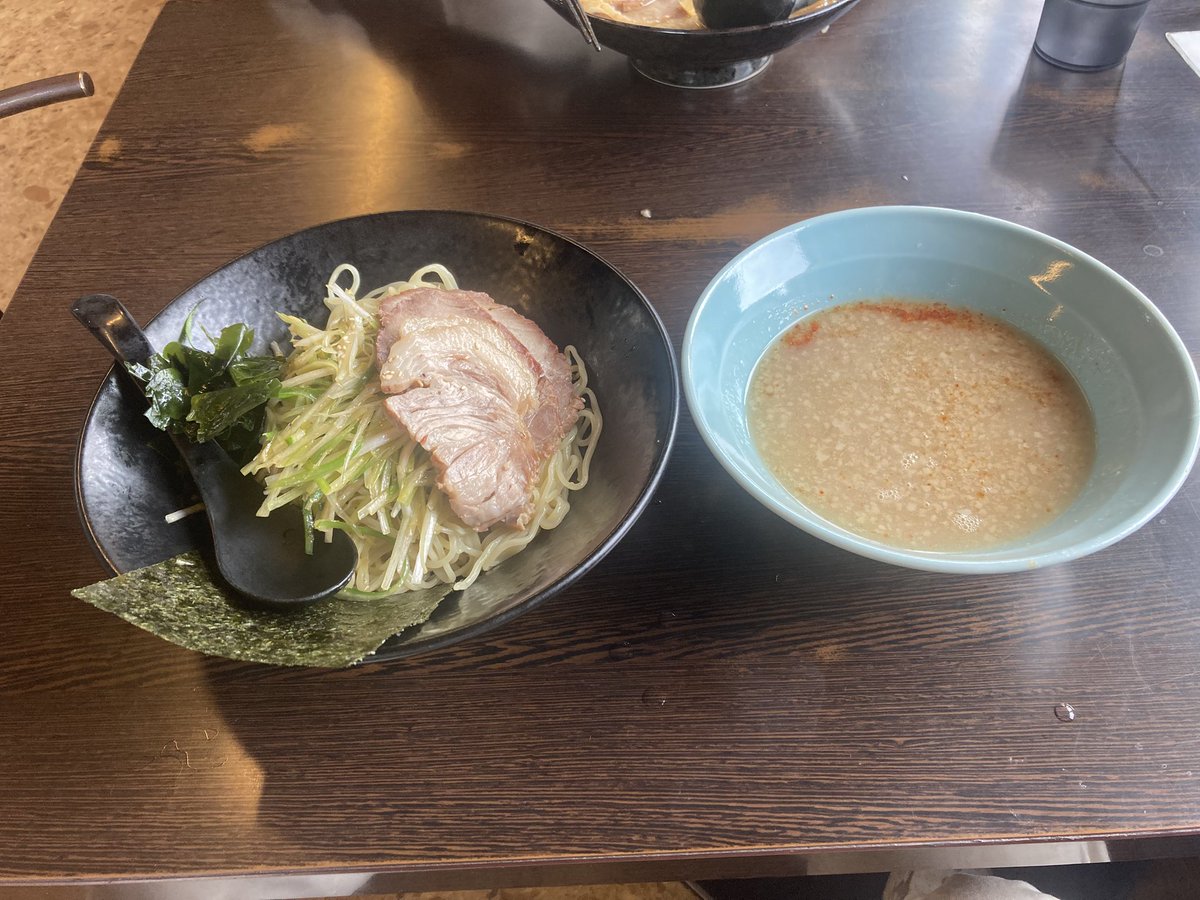 Tomontanto's tweet photo. #ニューラーメンショップ主水
ネギチャーシュー　つけ麺　中 https://t.co/lDtcruktuL