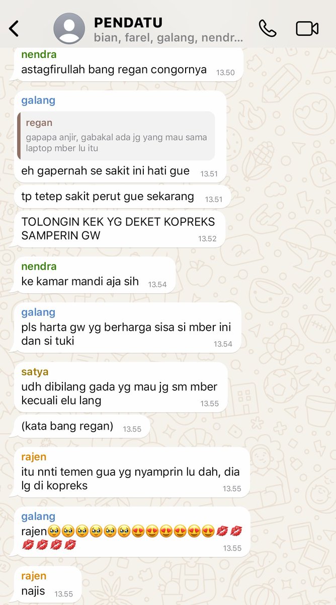 cosmicosie's tweet photo. pendatu au
—
serba serbi grup anak anak chat kosan nyai (2) https://t.co/7IW6e5uova