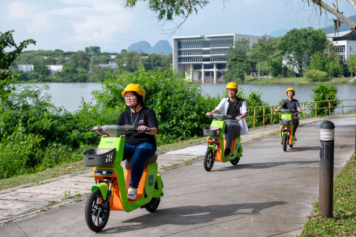 UTARnet's tweet image. 𝐀 𝐬𝐭𝐞𝐩 𝐭𝐨𝐰𝐚𝐫𝐝𝐬 𝐚 𝐬𝐦𝐚𝐫𝐭𝐞𝐫, 𝐠𝐫𝐞𝐞𝐧𝐞𝐫 𝐜𝐚𝐦𝐩𝐮𝐬 🚲🌱 

UTAR proudly launches the TAIGU e-Bike Sharing System—empowering our community with sustainable mobility for a net-zero future.

#UTAR #TAIGU #EBike #SmartMobility #GreenCampus